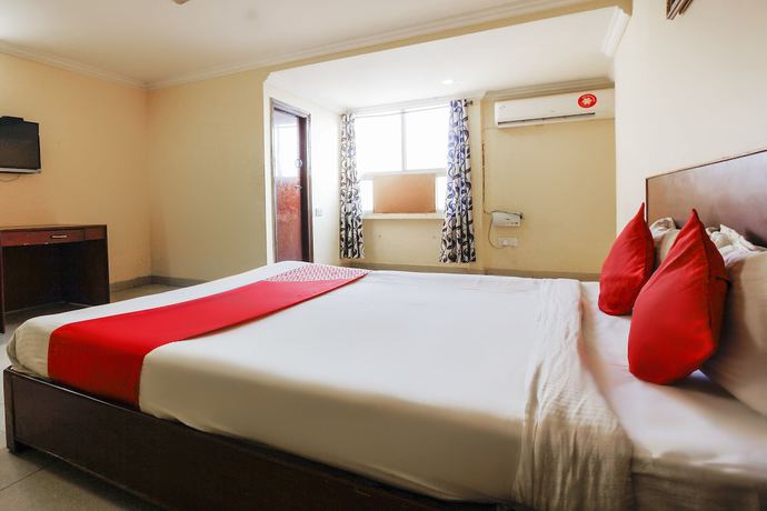 Imagen de la habitación del Hotel OYO 15140 Priya Residency. Foto 8