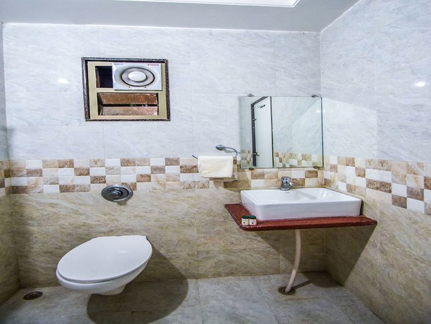 Imagen de la habitación del Hotel OYO 15180 Kavita Inn. Foto 3