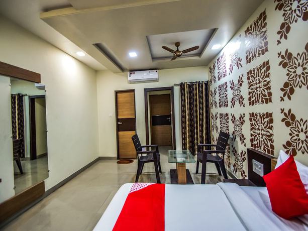 Imagen de la habitación del Hotel OYO 15180 Kavita Inn. Foto 9