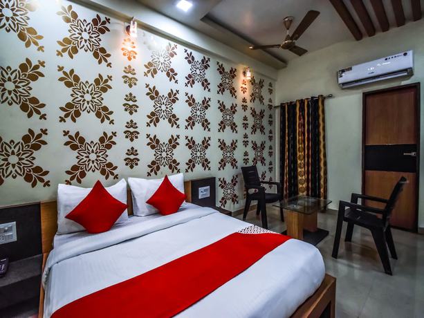 Imagen de la habitación del Hotel OYO 15180 Kavita Inn. Foto 10