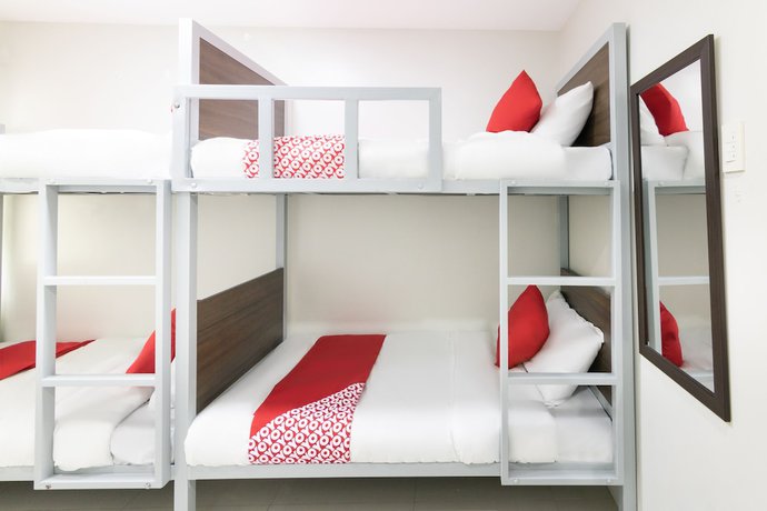 Imagen de la habitación del Hotel OYO 152 Sangco Condotel. Foto 16