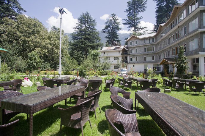 Imagen de los exteriores del Hotel OYO 1537 Highland. Foto 19