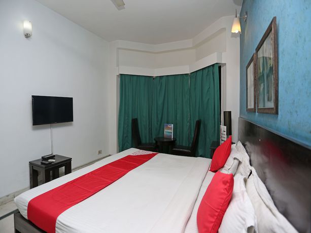 Imagen de la habitación del Hotel OYO 15401 Surana palace. Foto 10