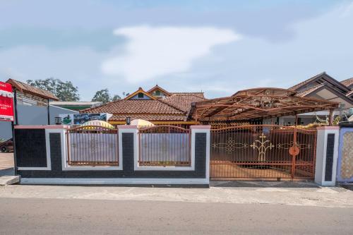 Imagen general del Hotel OYO 1541 Puri Cikole Asri. Foto 14