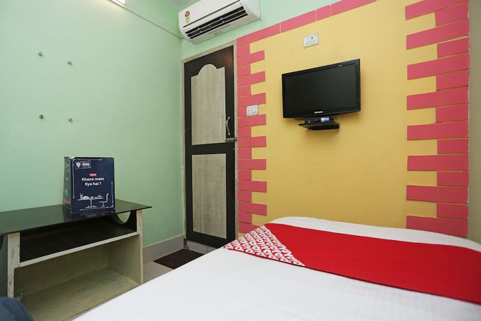 Imagen de la habitación del Hotel OYO 15443 Mega Palace. Foto 3