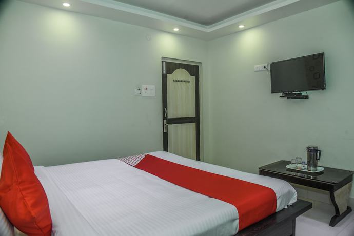 Imagen de la habitación del Hotel OYO 15443 Mega Palace. Foto 16
