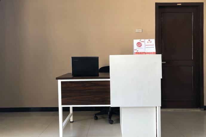 Imagen de los interiores del Hotel OYO 1547 Wisma Ray Syariah. Foto 17