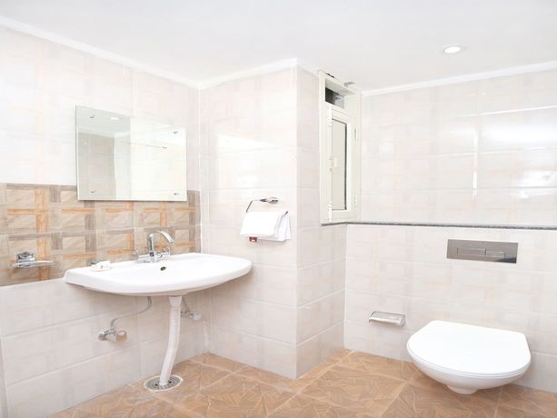 Imagen de la habitación del Hotel OYO 15486 New Diamond. Foto 17