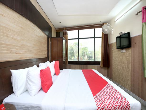 Imagen de la habitación del Hotel OYO 15523 JD Inn. Foto 4