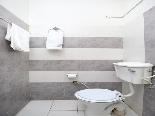 Imagen de la habitación del Hotel OYO 15523 JD Inn. Foto 6