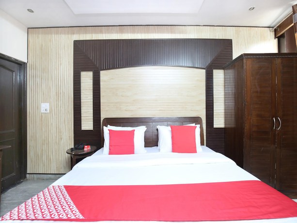 Imagen de la habitación del Hotel OYO 15523 JD Inn. Foto 11
