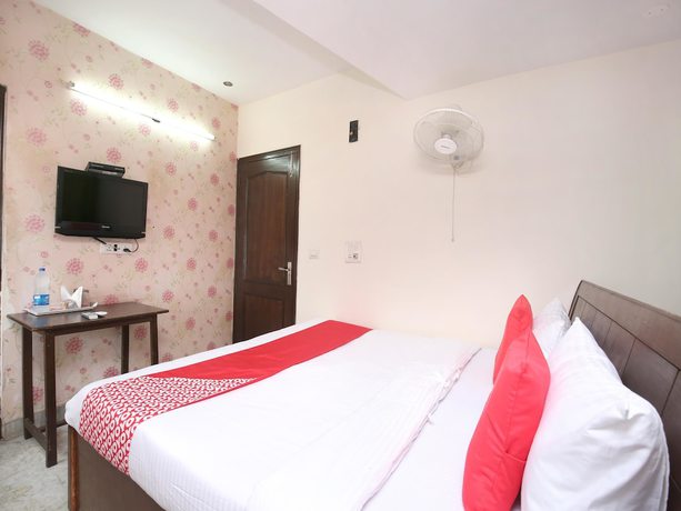 Imagen de la habitación del Hotel OYO 15523 JD Inn. Foto 17