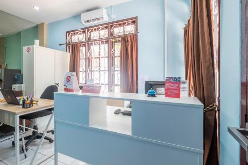 Imagen general del Hotel OYO 1568 Stasiun Ka Cirebon Guest House. Foto 10