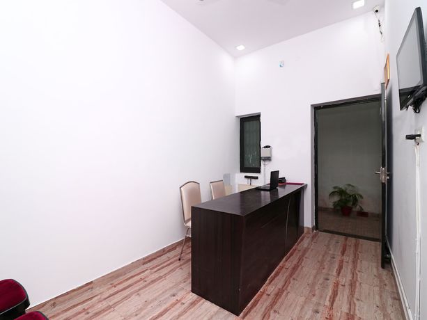 Imagen de los interiores del Hotel OYO 16080 The Royal Orchid. Foto 16