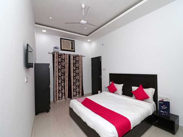 Imagen de la habitación del Hotel OYO 16080 The Royal Orchid. Foto 10