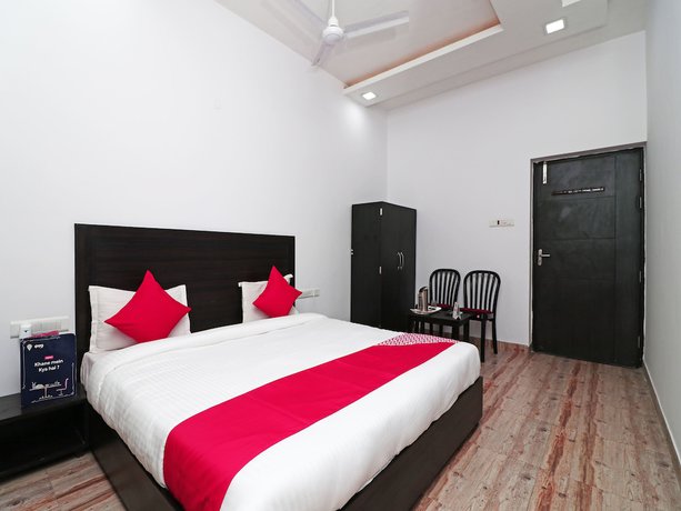 Imagen de la habitación del Hotel OYO 16080 The Royal Orchid. Foto 13