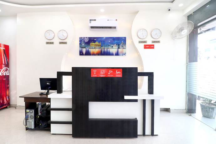 Imagen de los interiores del Hotel OYO 16379 LivInn Hub. Foto 16