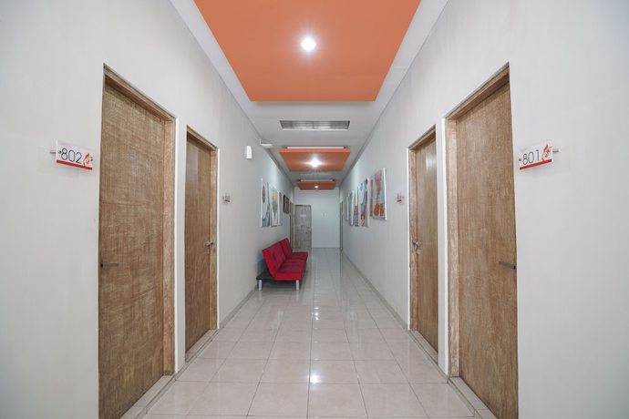 Imagen de los interiores del Hotel OYO 1638 Cityzen Renon. Foto 16
