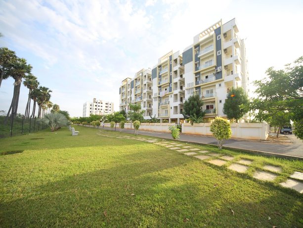 Imagen general del Hotel OYO 16507 The Lawns. Foto 1