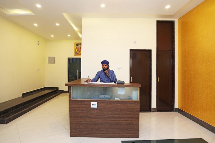Imagen de los interiores del Hotel OYO 16708 Sada Shiv Guest House. Foto 16