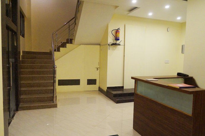 Imagen de los interiores del Hotel OYO 16708 Sada Shiv Guest House. Foto 17