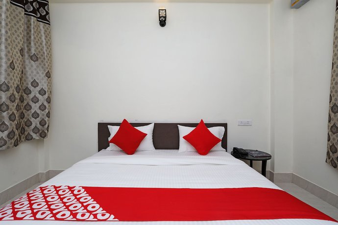 Imagen de la habitación del Hotel OYO 16708 Sada Shiv Guest House. Foto 6