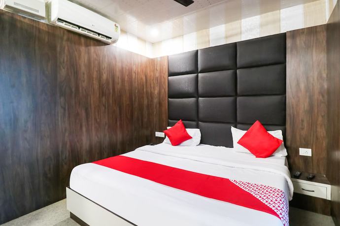 Imagen de la habitación del Hotel OYO 16708 Sada Shiv Guest House. Foto 10