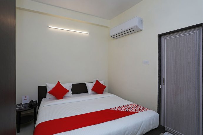 Imagen de la habitación del Hotel OYO 16708 Sada Shiv Guest House. Foto 12