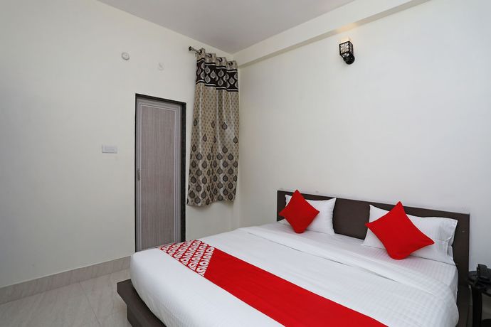 Imagen de la habitación del Hotel OYO 16708 Sada Shiv Guest House. Foto 15