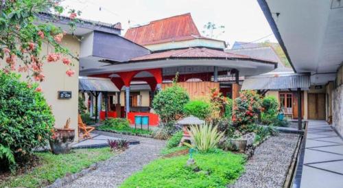 Imagen general del Hotel OYO 1673 Taman Mangkubumi Indah. Foto 20