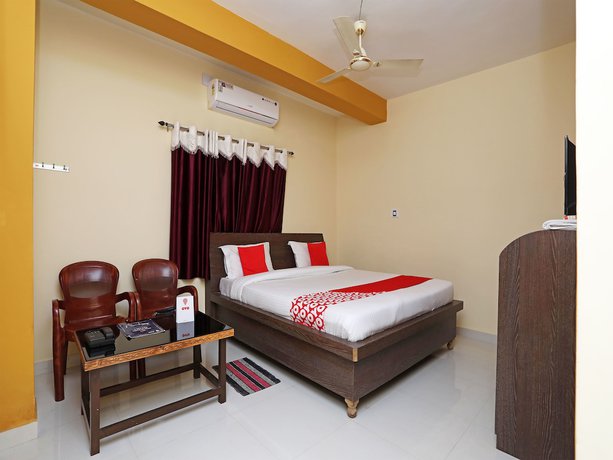 Imagen de la habitación del Hotel OYO 16821 Senapati Palace. Foto 6