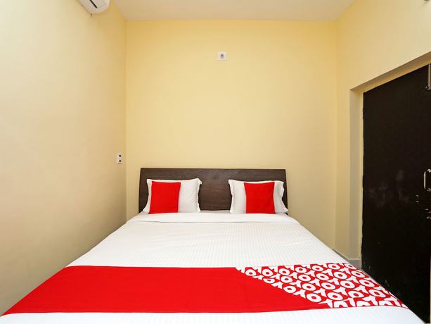 Imagen de la habitación del Hotel OYO 16821 Senapati Palace. Foto 7