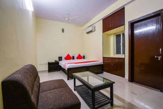 Imagen de la habitación del Hotel OYO 16940 Royal Murli. Foto 4