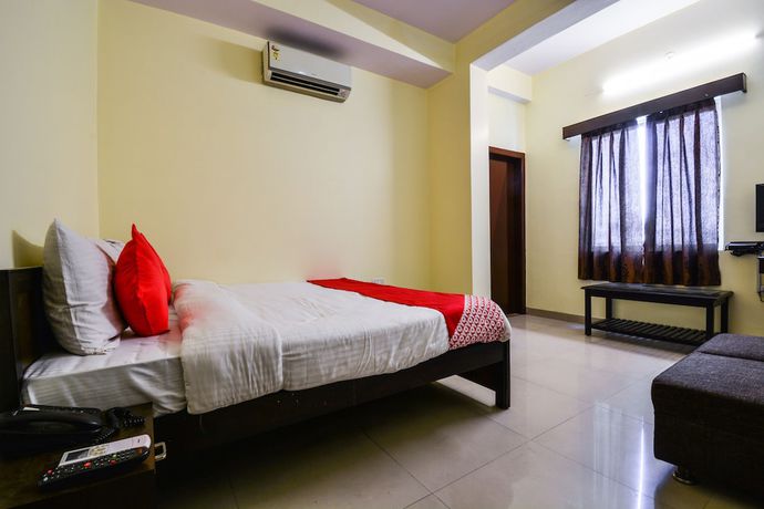 Imagen de la habitación del Hotel OYO 16940 Royal Murli. Foto 6