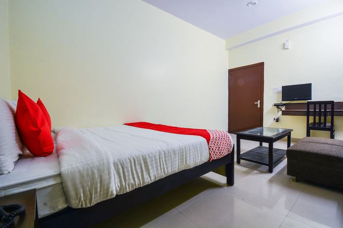 Imagen de la habitación del Hotel OYO 16940 Royal Murli. Foto 7