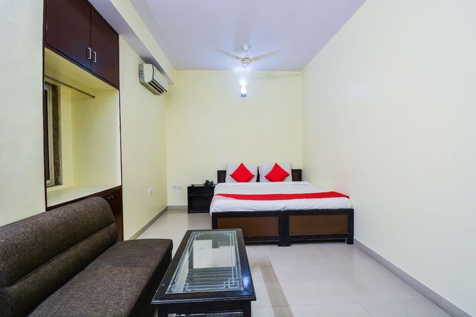 Imagen de la habitación del Hotel OYO 16940 Royal Murli. Foto 9