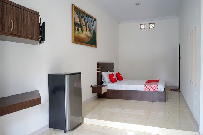 Imagen de la habitación del Hotel OYO 1697 Griya Dimas Guesthouse. Foto 9