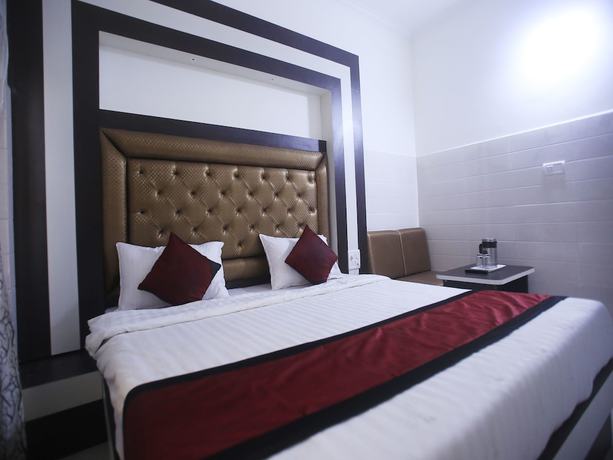 Imagen de la habitación del Hotel OYO 17006 Girnar. Foto 16