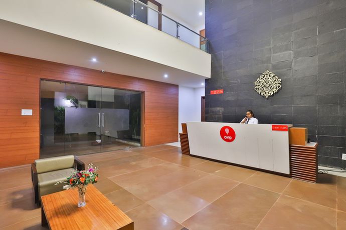 Imagen de los interiores del Hotel OYO 17283 Greenleaf Club. Foto 17