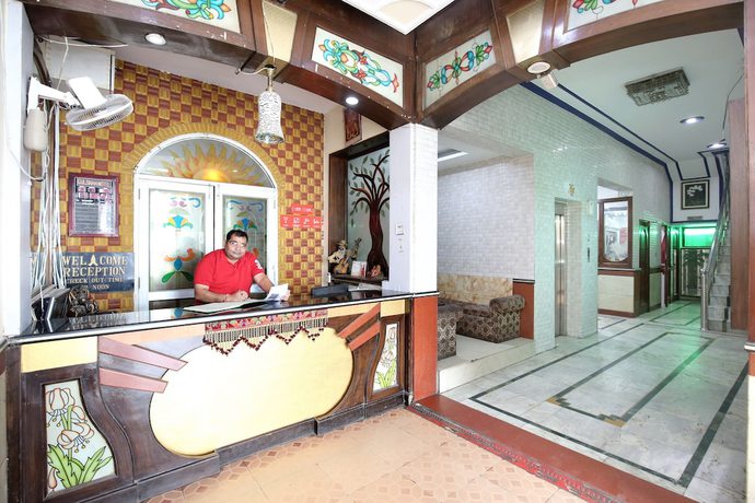 Imagen de los interiores del Hotel OYO 17430 Gulshah. Foto 19