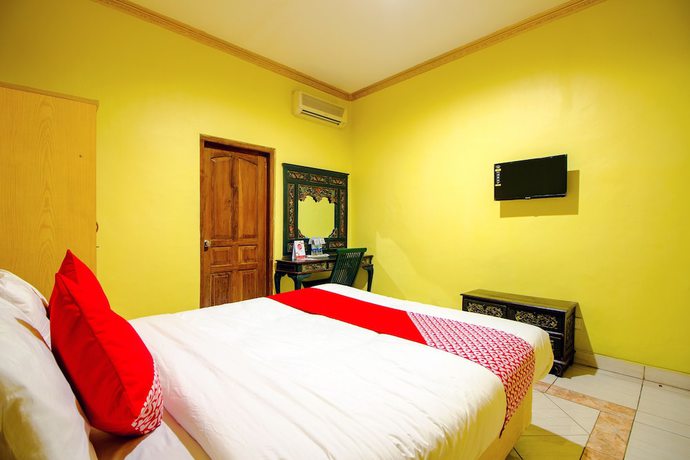 Imagen de la habitación del Hotel OYO 1770 Mawar Saron 2. Foto 9