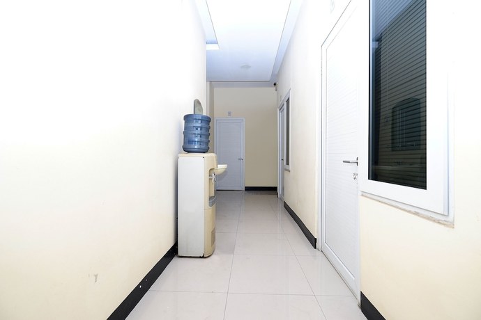 Imagen de los interiores del Hotel OYO 1815 Gatsu Residence. Foto 16
