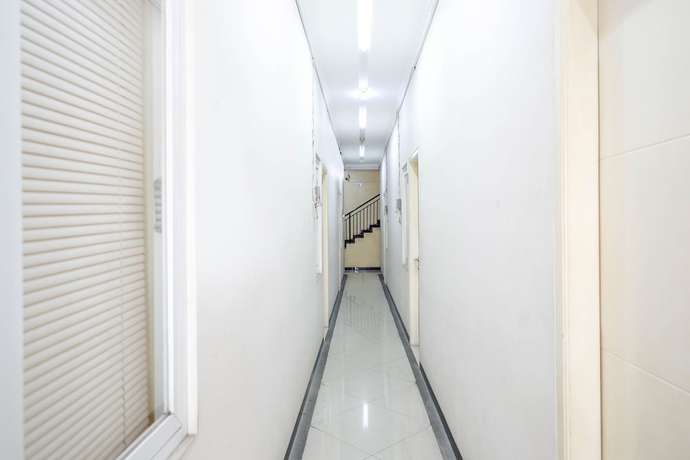 Imagen de los interiores del Hotel OYO 1815 Gatsu Residence. Foto 19
