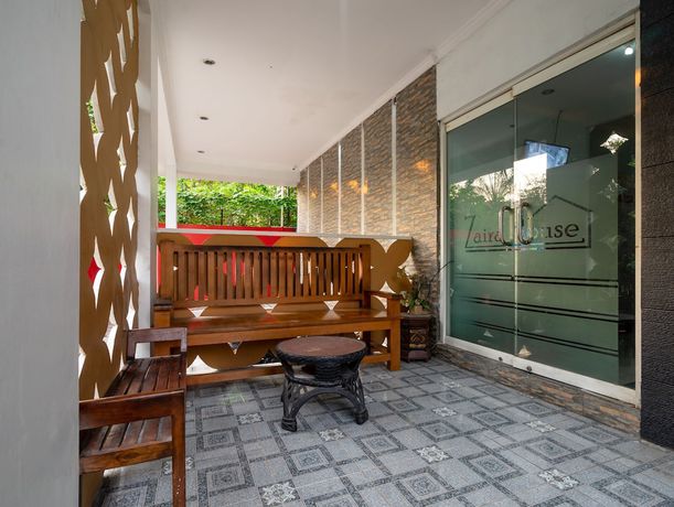 Imagen de los interiores del Hotel OYO 1829 Zaira House. Foto 18