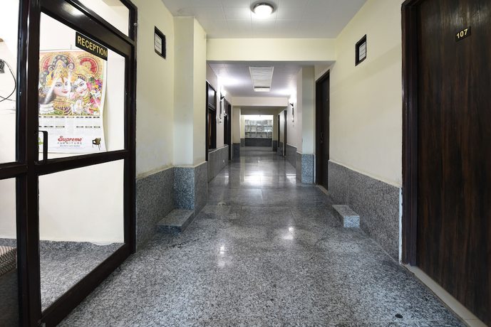 Imagen de los interiores del Hotel OYO 18390 Shiv Shakti Guest House. Foto 20