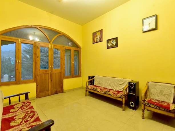 Imagen de los interiores del Hotel OYO 18411 Aarya. Foto 18