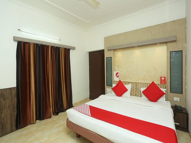 Imagen de la habitación del Hotel OYO 18429 Sai President. Foto 3