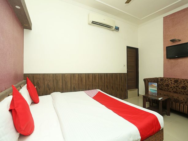 Imagen de la habitación del Hotel OYO 18429 Sai President. Foto 5