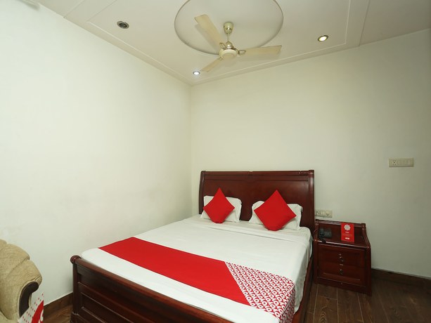 Imagen de la habitación del Hotel OYO 18429 Sai President. Foto 7