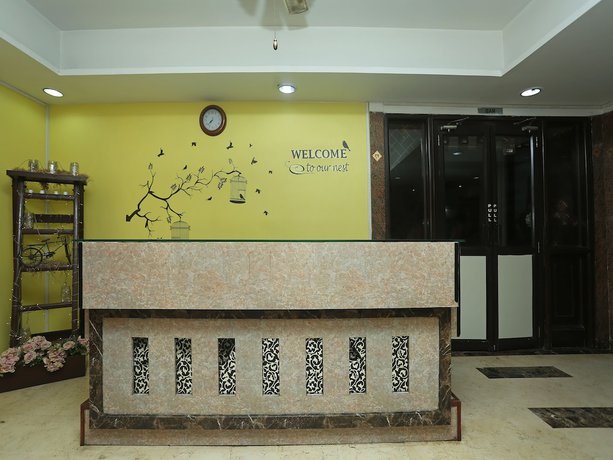 Imagen de los interiores del Hotel OYO 18429 Sai President. Foto 18